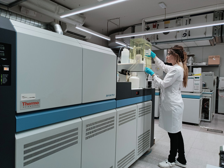 Agnese Aguzzoni nei laboratori di Eco Research. Foto: privata