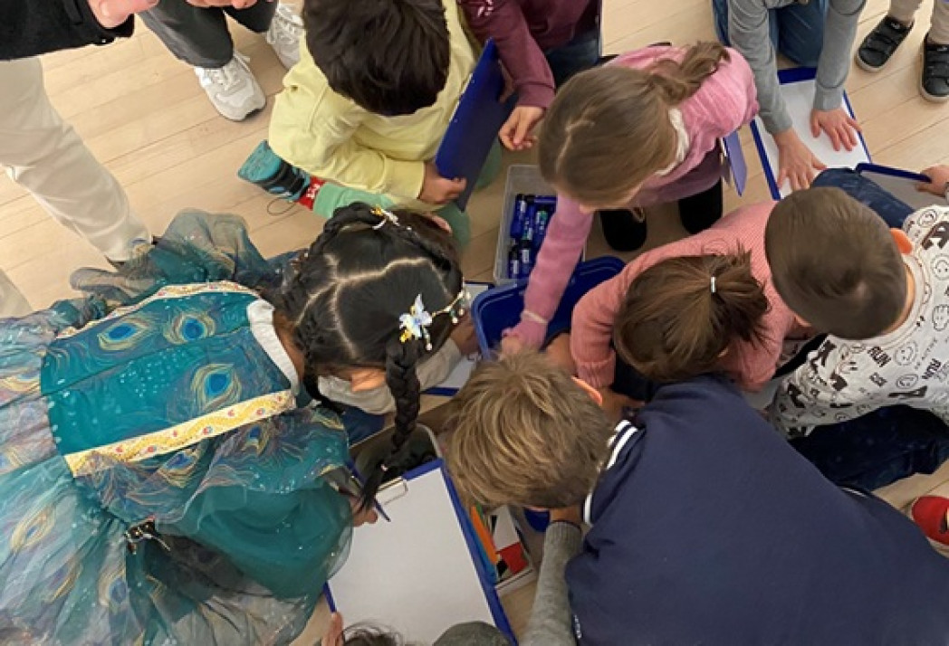 Un'immagine da uno dei laboratori creativi. Foto: privata